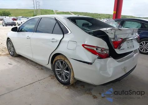 2015 Toyota Camry Se z USA, uszkodzony, nr VIN 4T1BF1FK6FU048511
